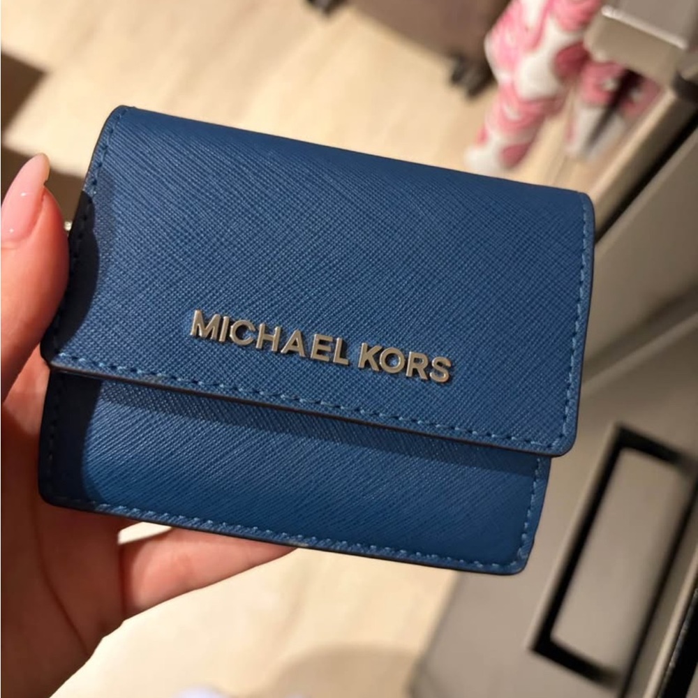 Michael Kors Navy Card Holder with Zipper